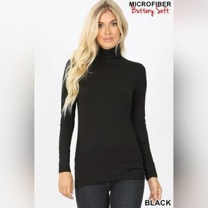 (46) Zenana Black Turtleneck Top